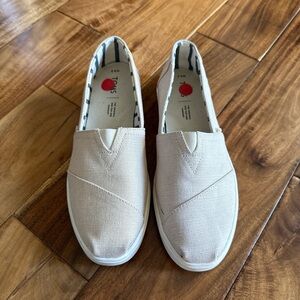 Toms Women's Cream Slip-On Loafers
